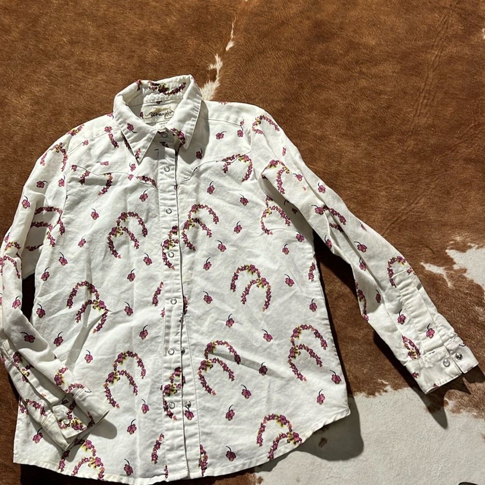Girls wrangler snap shirt 7/10